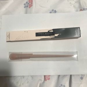 Fenty beauty brush